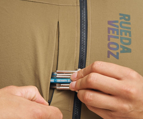 PRACTICAL POCKETS